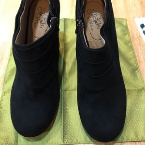 Life Stride Women’s Ankle ZIP Boot Black size 9 M